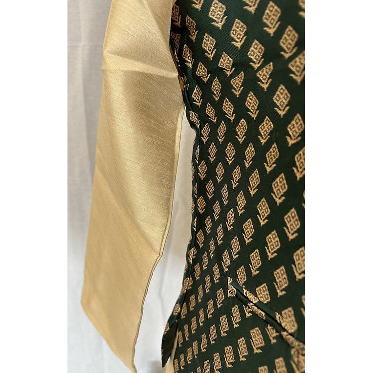 Off White Men's Kurta with Green jacket - MIRASILKS Off White Men's Kurta with Green jacket