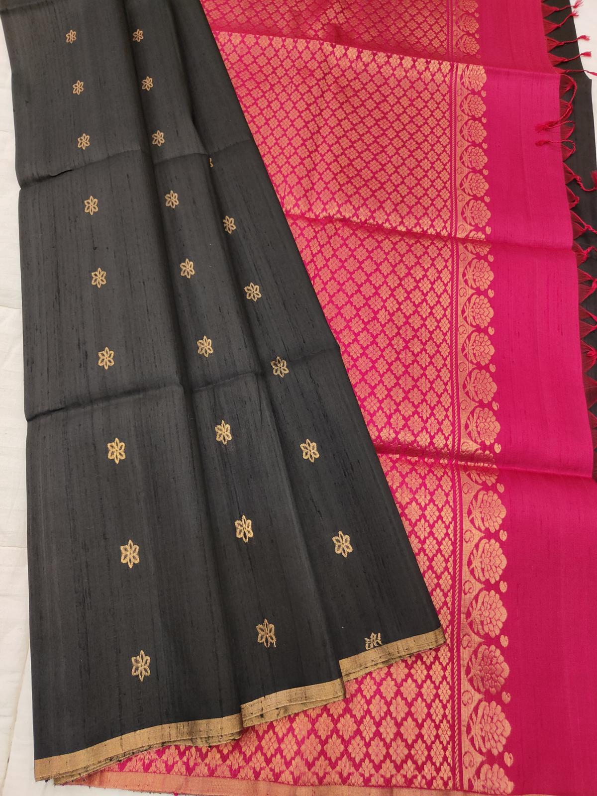 Black Raw Silk Saree With Crimson Pallu - MIRASILKS Black Raw Silk Saree With Crimson Pallu