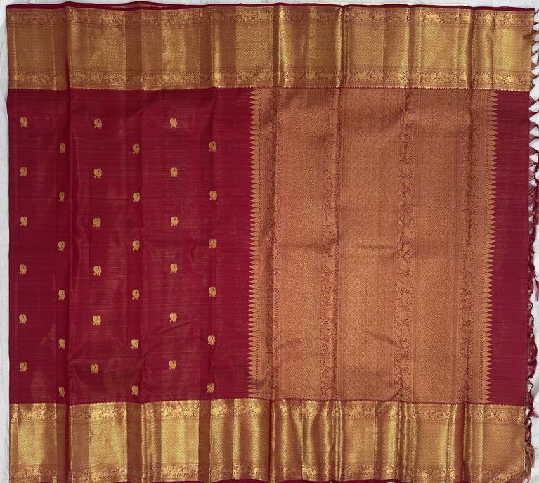 Paprika Red Kanjivaram Saree with Peacock Motif Gold Pallu