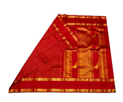 Maroon Checked Kanjivaram Saree with Peacock Pallu