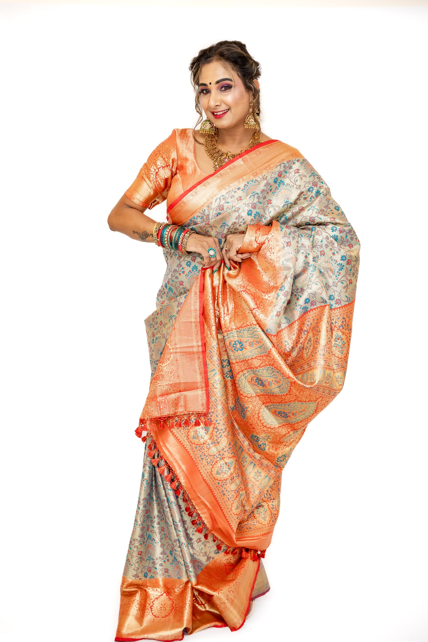 Antique White Tissue Semi Silk Saree with Floral Pattern