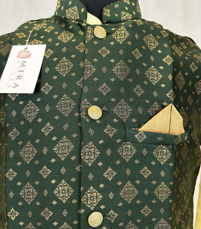 Cream Men's Kurta with Dark green jacket