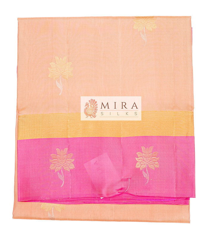 Peach Soft silk Saree with pink pallu