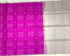 Rani pink geometric Soft Silk Saree with white Pallu