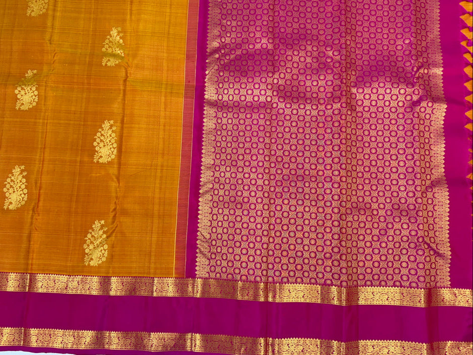 Pumpkin Orange Kanjivaram Saree With Mulberry Zari Pallu