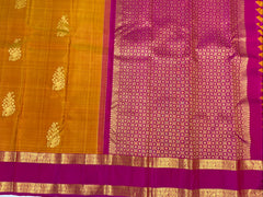 Pumpkin Orange Kanjivaram Saree With Mulberry Zari Pallu