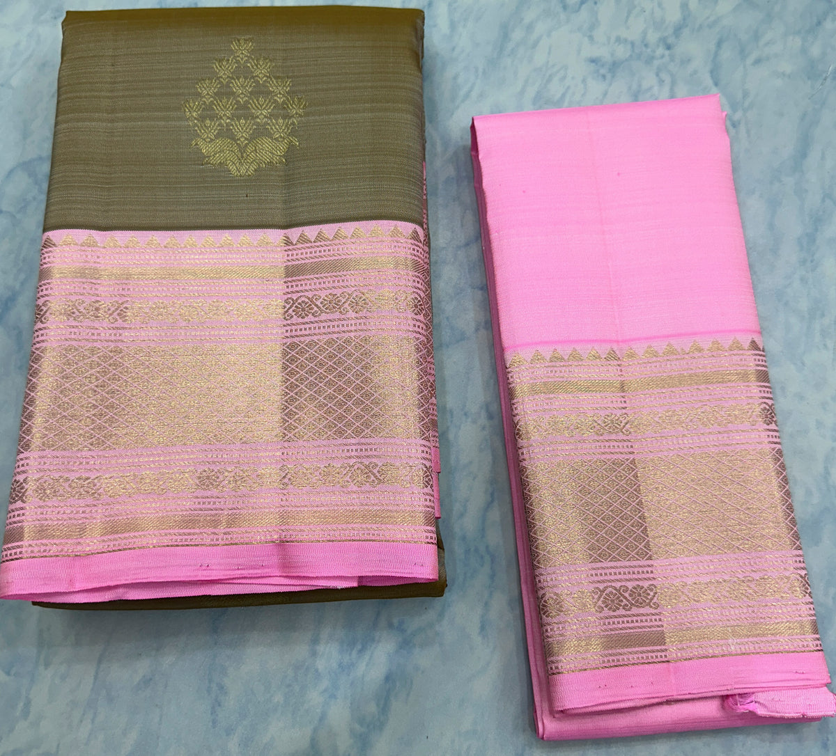 Moss Green Kanjivaram Saree with Baby Pink Border