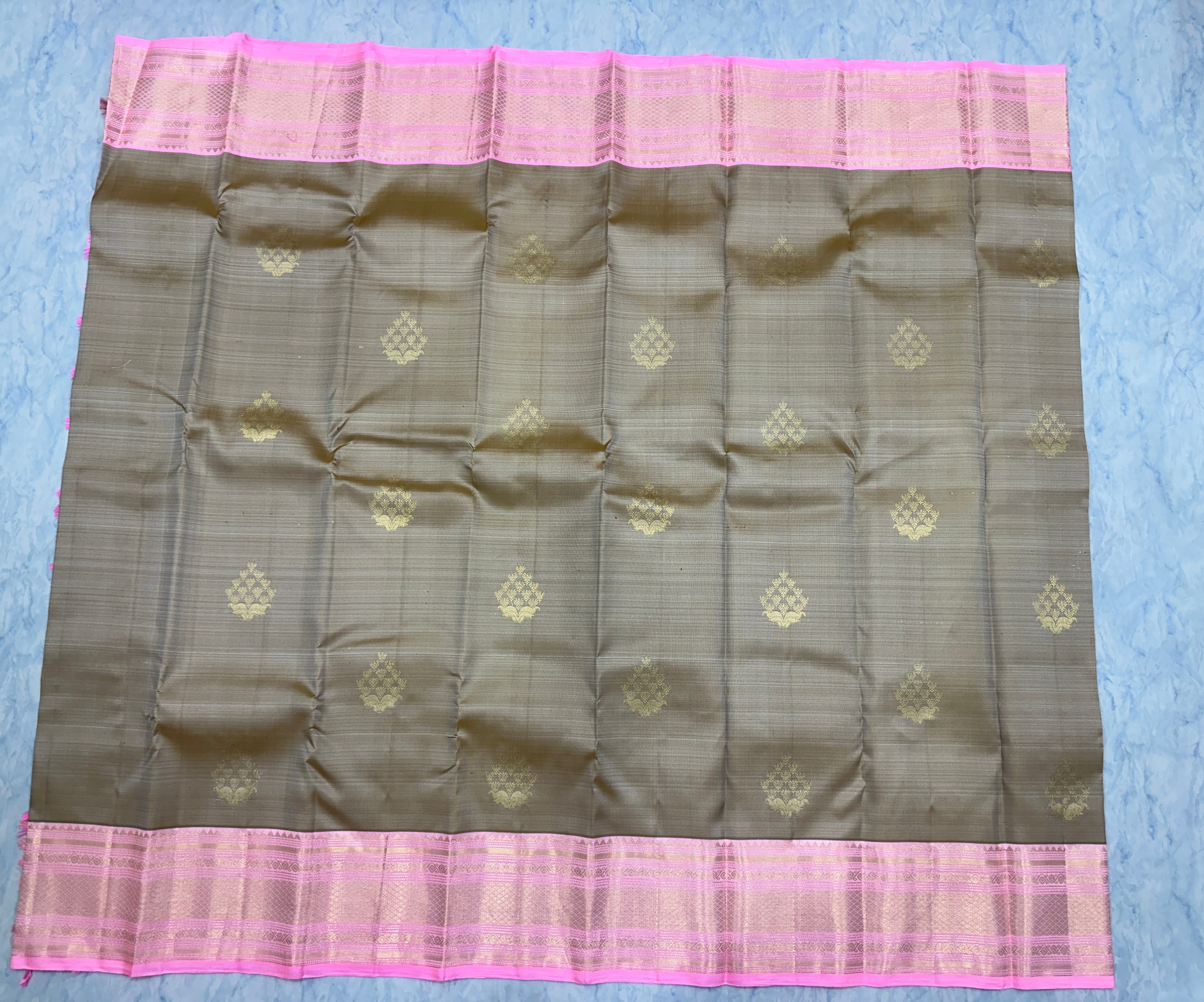 Moss Green Kanjivaram Saree with Baby Pink Border