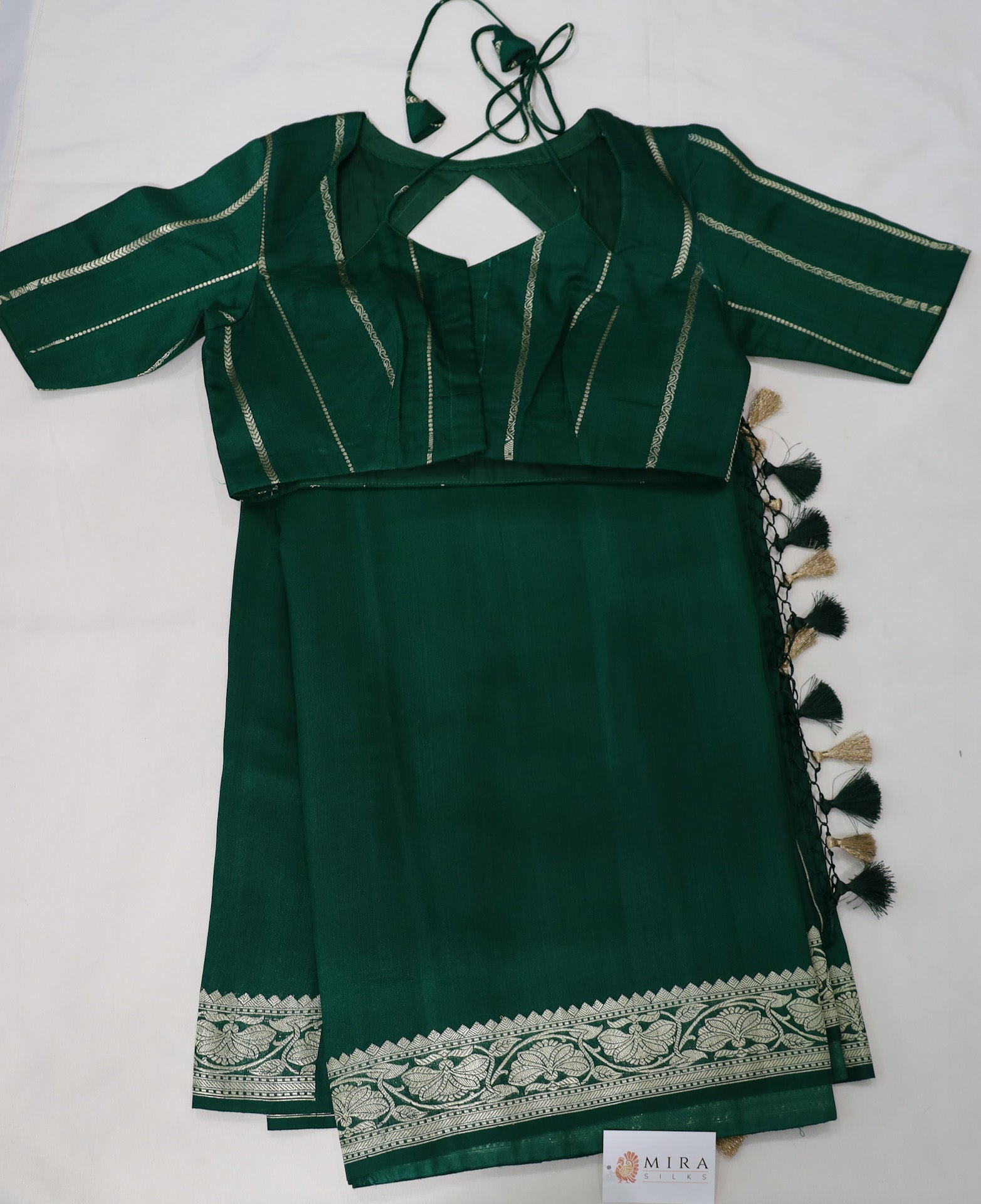 Emerald Green Munga Banarasi Silk Saree