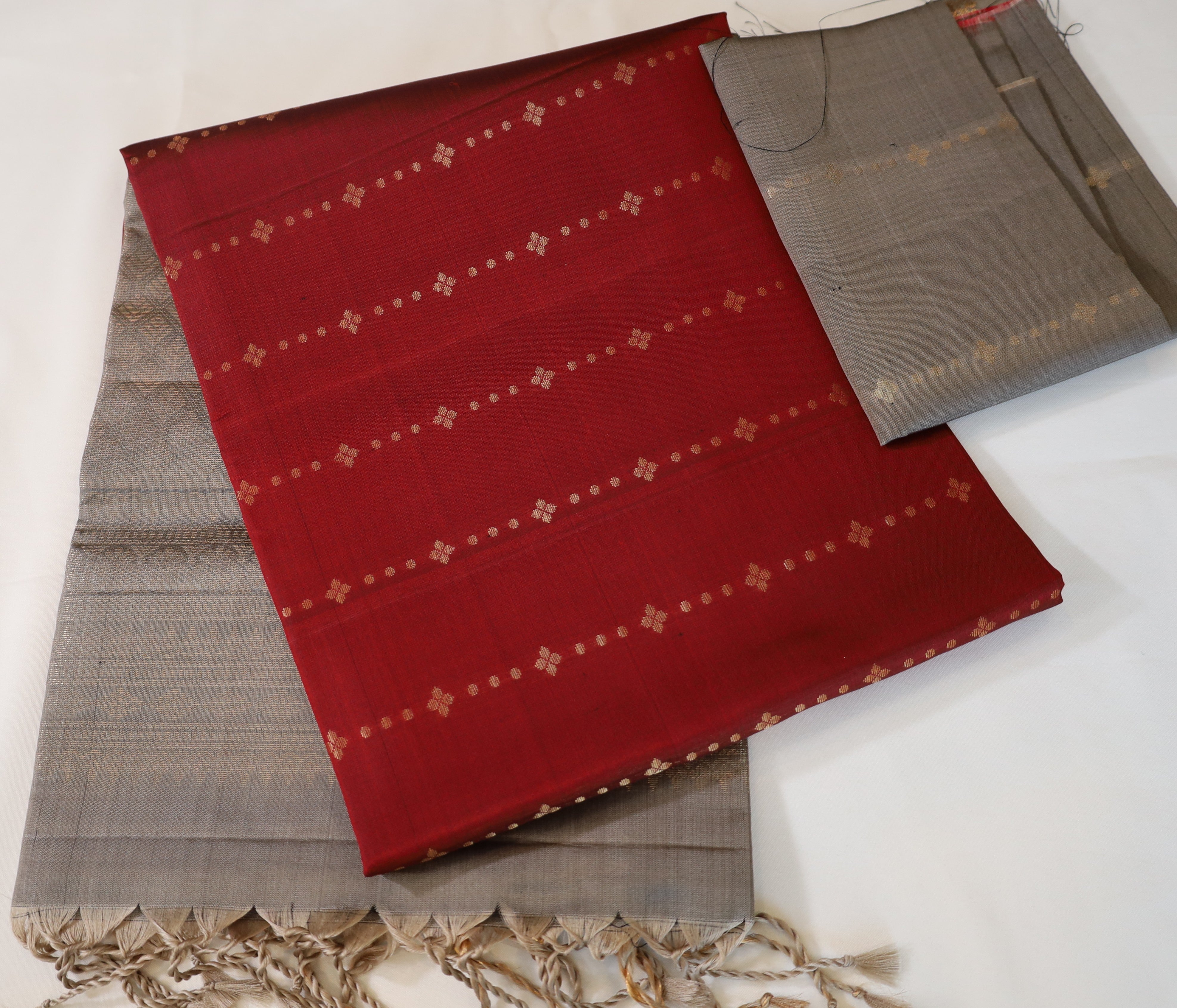 Maroon Red Retta Pettu Soft Silk Saree with Gray border & Pallu