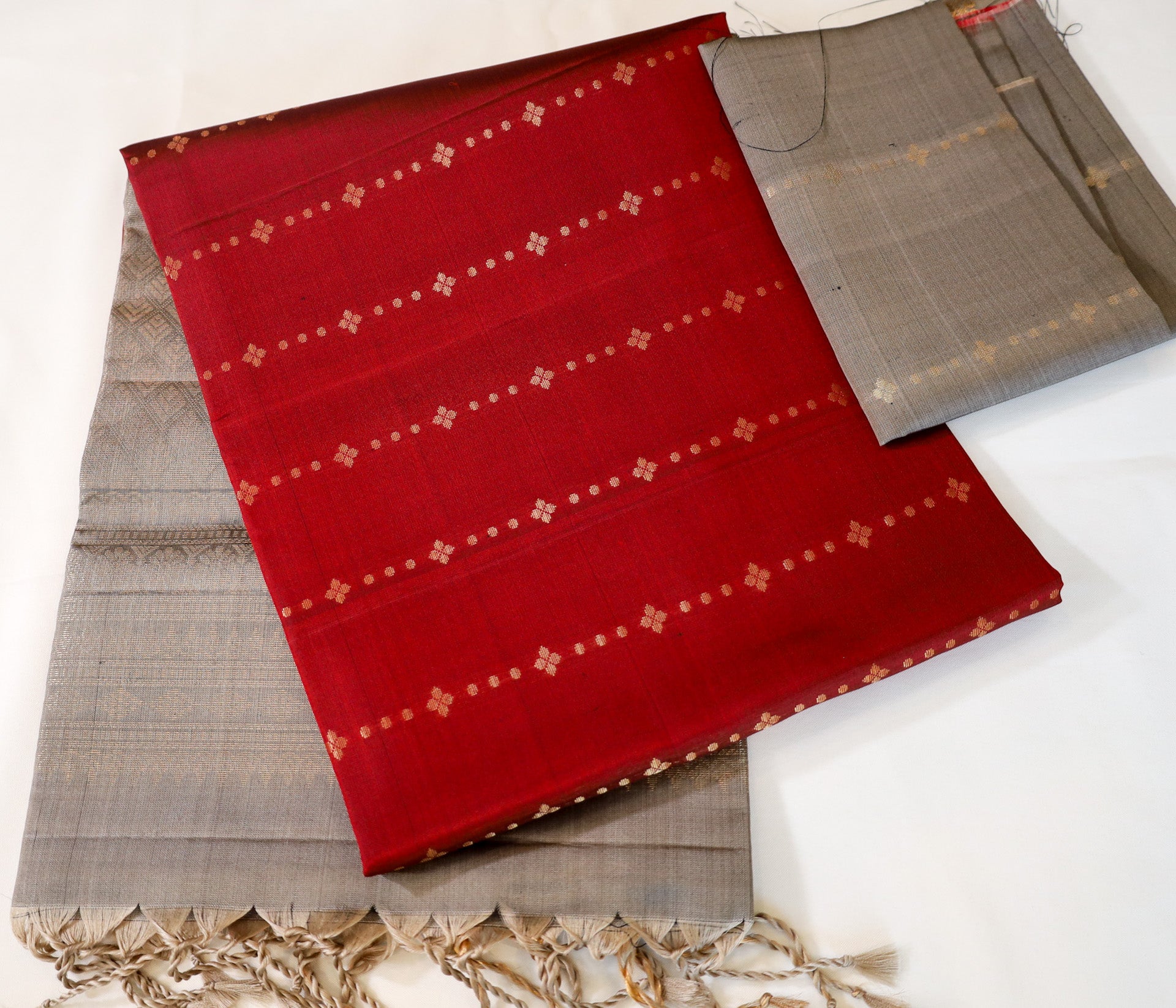 Maroon Red Retta Pettu Soft Silk Saree with Gray border & Pallu