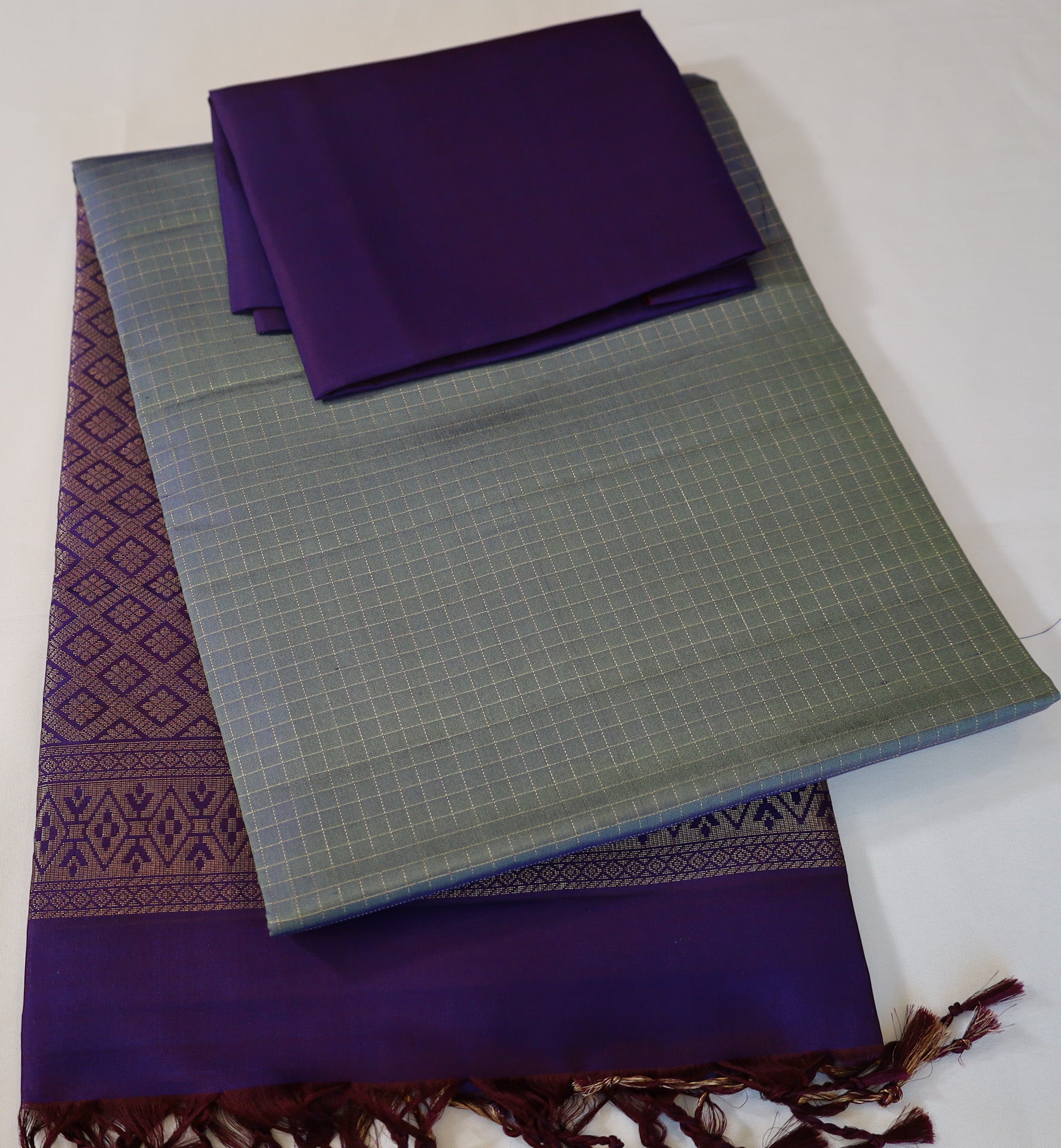Gray Retta Pettu Soft Silk Saree with Purple border & Pallu