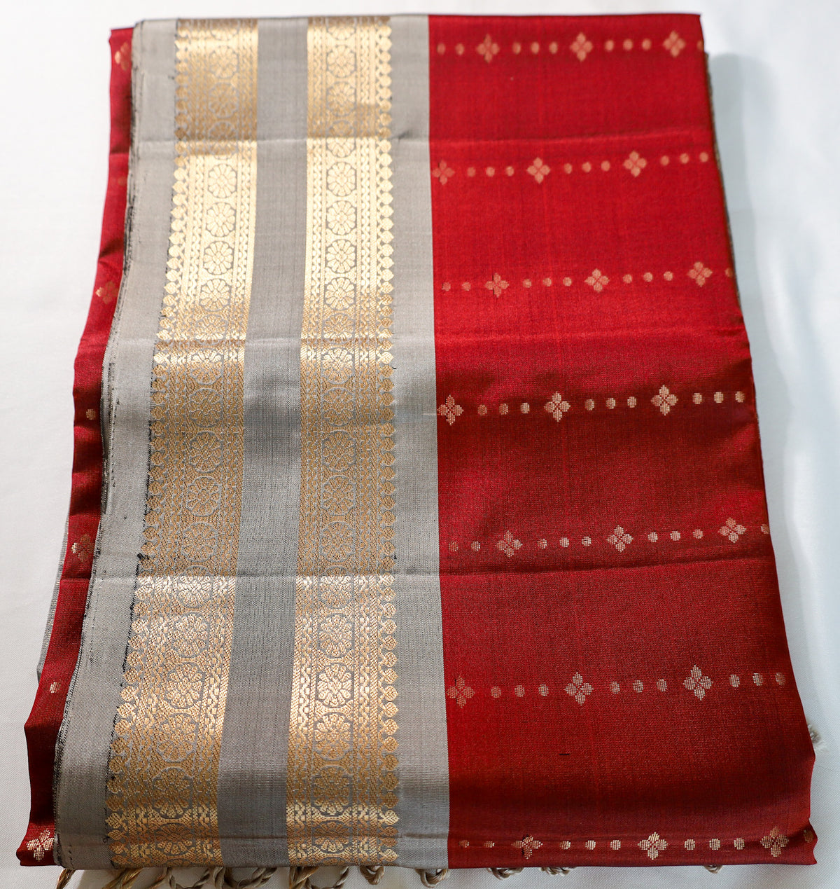Maroon Red Retta Pettu Soft Silk Saree with Gray border & Pallu