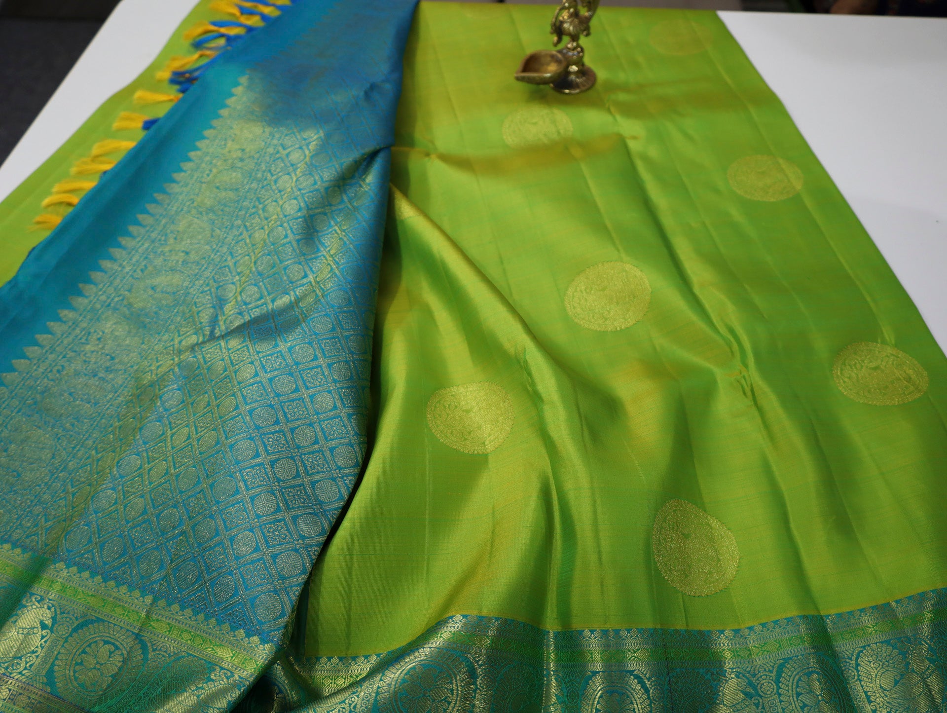 Parrot Green Kanjivaram Saree with Blue Zari Border