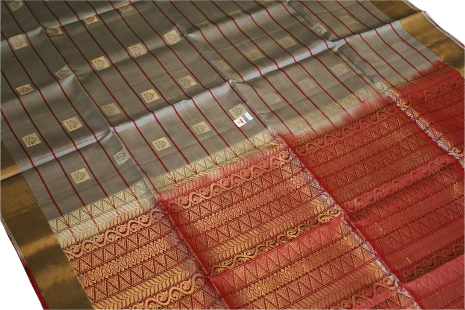 Light Grey Soft Silk Saree With Red Pallu 1