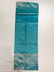 Deep Aqua Kanjivaram Silk Saree With Gold Zari Pallu