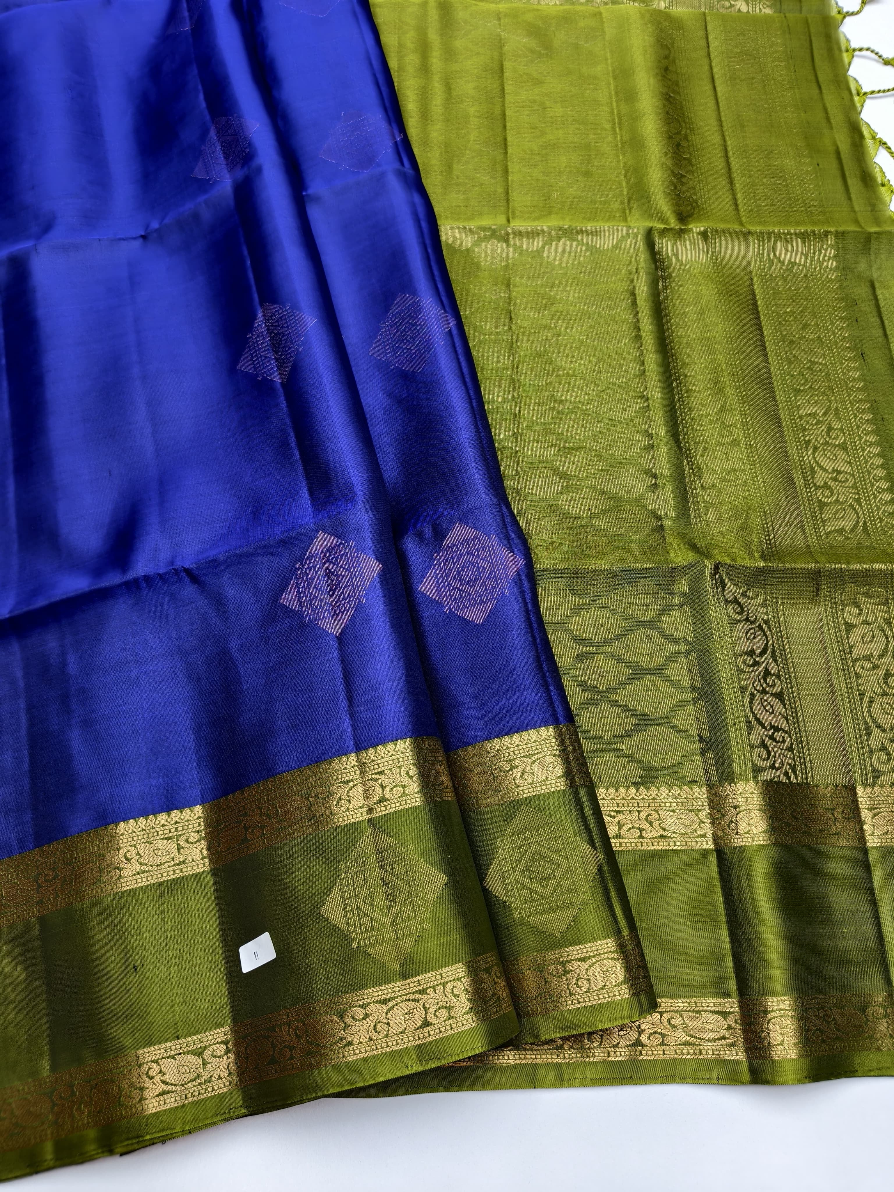 Royal Blue color Soft Silk Saree with Moss Green border & pallu
