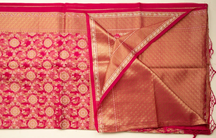 Ruby Pink Pure Tissue Gold Saree With Floral Pattern Gold Border